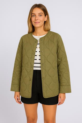 Damen jacke – Taillierter Steppstil, Elegant & Warm