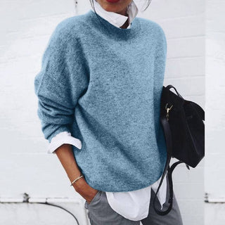 A women's pullover made from soft, warm cotton, featuring a simple yet elegant design. Its comfortable fit makes it perfect for casual wear or layering, 3