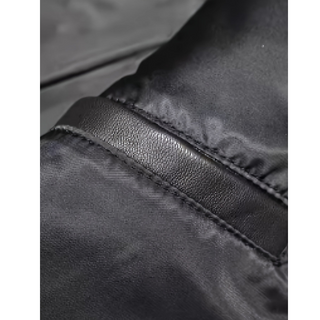 Herren Strickjacke – Mit Kapuze, Warm & Praktisch für Freizeit und Sport 4