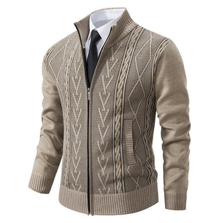 This men's knitted cardigan features a stylish cable pattern, made from breathable and comfortable fabric, and includes a convenient zipper for easy wear. 1