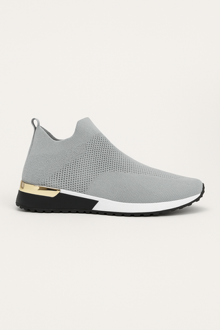 Damenschuhe – Slip-On Sneaker aus Mesh, luftig & bequem