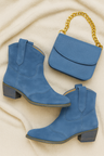 Blau