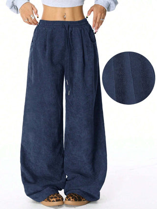 Damen Cordhose – Weit & Bequem, Warm & Stilvoll